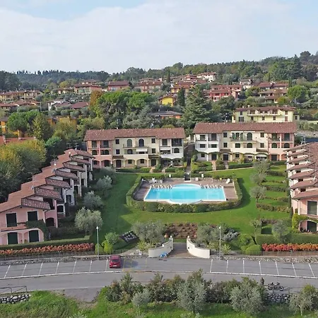 Blu Garda View