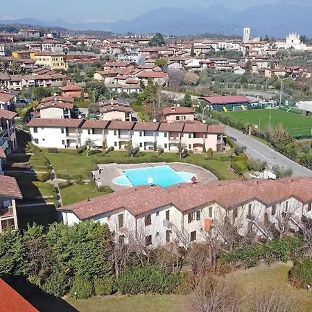 Blu Garda View
